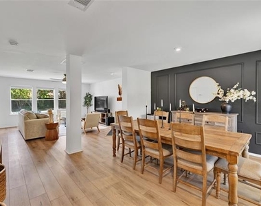 5104 White Spruce Drive - Photo Thumbnail 2