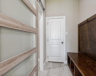 455 Chisholm Trail - Photo Thumbnail 20