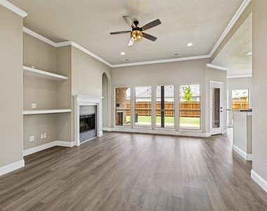 455 Chisholm Trail - Photo Thumbnail 6