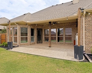455 Chisholm Trail - Photo Thumbnail 24
