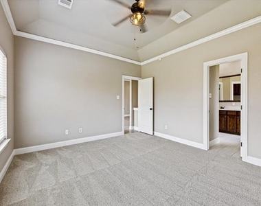 455 Chisholm Trail - Photo Thumbnail 13