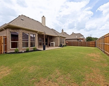 455 Chisholm Trail - Photo Thumbnail 22