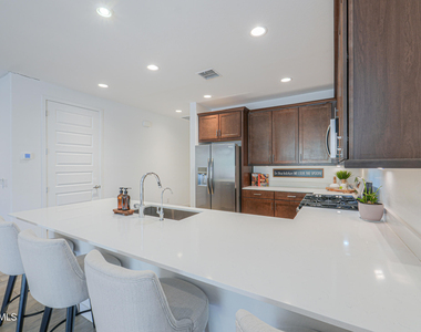 29412 N 31st Lane - Photo Thumbnail 5