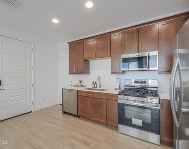 29412 N 31st Lane - Photo Thumbnail 28
