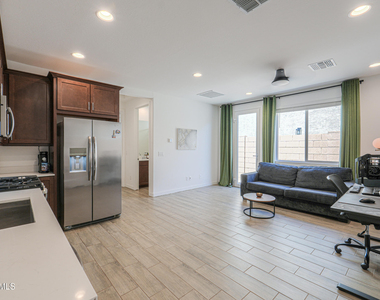 29412 N 31st Lane - Photo Thumbnail 26