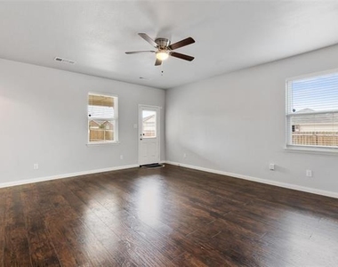 6041 Spring Ranch Drive - Photo Thumbnail 11