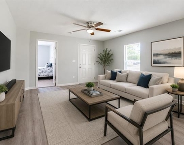 1203 E King Street - Photo Thumbnail 2