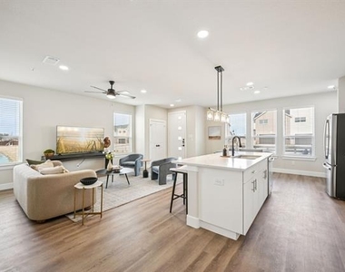 3505 Taas Drive - Photo Thumbnail 8