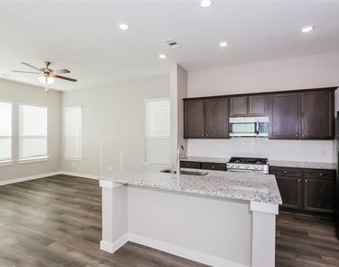 714 Lacewing Drive - Photo Thumbnail 1
