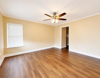 4236 Comanche Street - Photo Thumbnail 2
