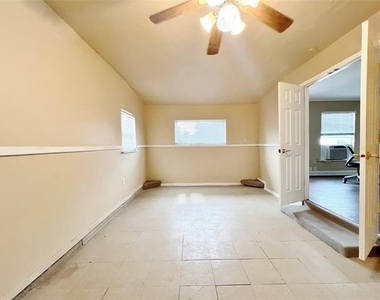4236 Comanche Street - Photo Thumbnail 9