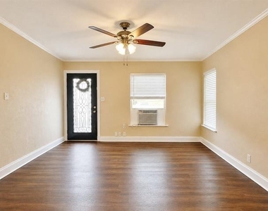 4236 Comanche Street - Photo Thumbnail 1