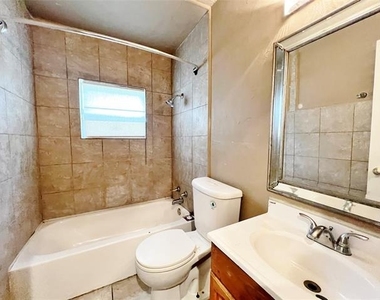 4236 Comanche Street - Photo Thumbnail 16