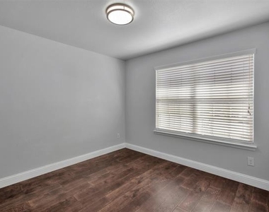 985 Corbitt Lane - Photo Thumbnail 21