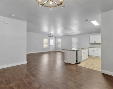 985 Corbitt Lane - Photo Thumbnail 14