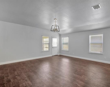 985 Corbitt Lane - Photo Thumbnail 15