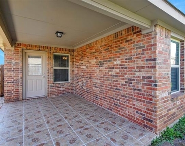 985 Corbitt Lane - Photo Thumbnail 5