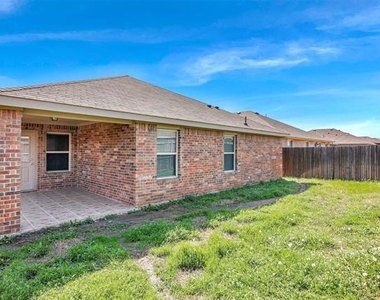 985 Corbitt Lane - Photo Thumbnail 7