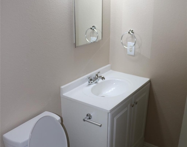 2748 Peach Drive - Photo Thumbnail 11