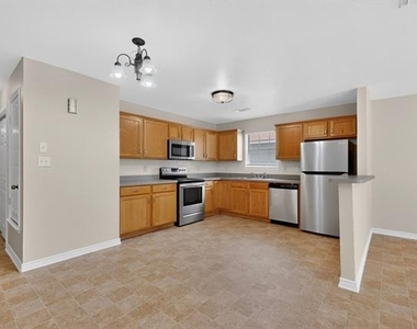117 W Wilson Avenue - Photo Thumbnail 8