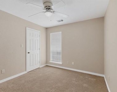 117 W Wilson Avenue - Photo Thumbnail 27