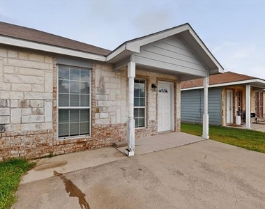 117 W Wilson Avenue - Photo Thumbnail 2