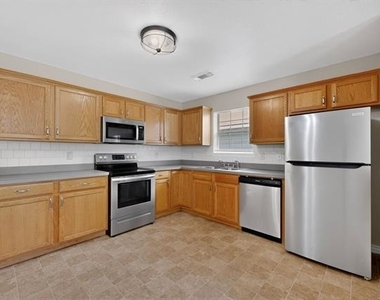 117 W Wilson Avenue - Photo Thumbnail 9