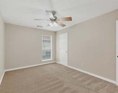 117 W Wilson Avenue - Photo Thumbnail 21