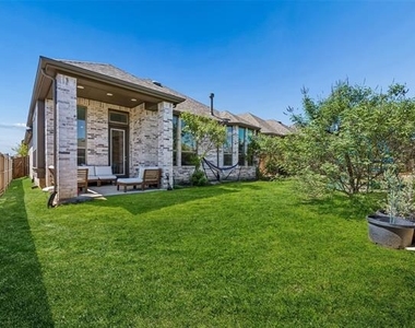 9421 Leisure Pace Lane - Photo Thumbnail 24