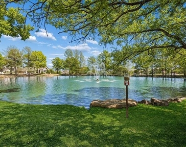 9421 Leisure Pace Lane - Photo Thumbnail 32