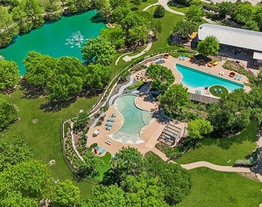 9421 Leisure Pace Lane - Photo Thumbnail 22