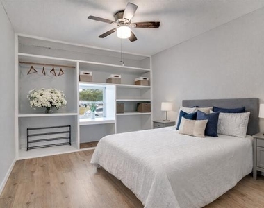 406 Freeman Street - Photo Thumbnail 4