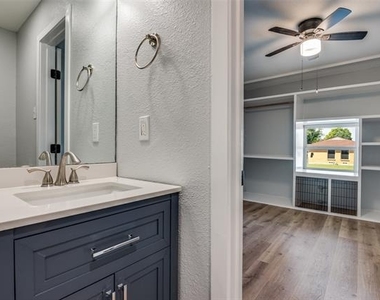 406 Freeman Street - Photo Thumbnail 23