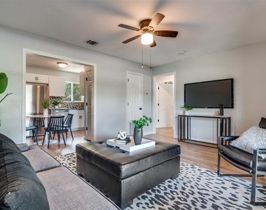 406 Freeman Street - Photo Thumbnail 14