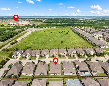 3318 Ridgecross Drive - Photo Thumbnail 33