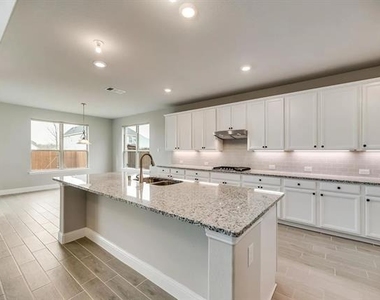 412 Winding Creek Lane - Photo Thumbnail 9