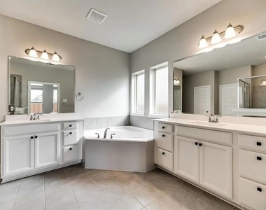 412 Winding Creek Lane - Photo Thumbnail 13