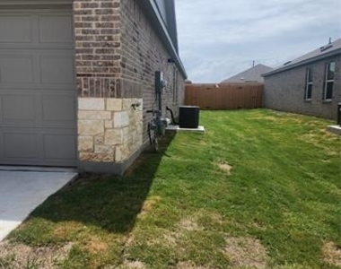 15013 Bushwacker Way - Photo Thumbnail 11
