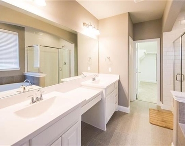 4309 Meadow Hawk Drive - Photo Thumbnail 13