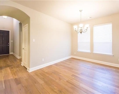 4309 Meadow Hawk Drive - Photo Thumbnail 10