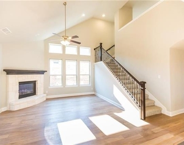 4309 Meadow Hawk Drive - Photo Thumbnail 8