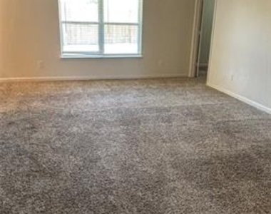 1464 Sunkiss Drive - Photo Thumbnail 9