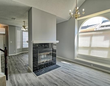 6418 Wildhaven Drive - Photo Thumbnail 5