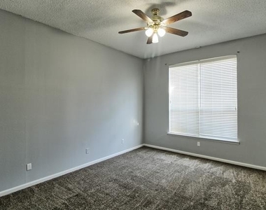 6418 Wildhaven Drive - Photo Thumbnail 17