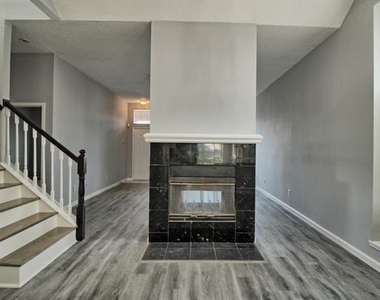 6418 Wildhaven Drive - Photo Thumbnail 6