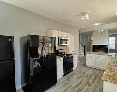6418 Wildhaven Drive - Photo Thumbnail 14