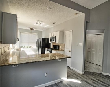 6418 Wildhaven Drive - Photo Thumbnail 10