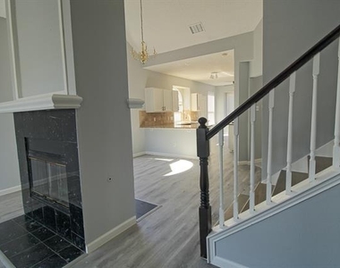 6418 Wildhaven Drive - Photo Thumbnail 4
