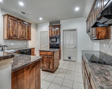 1114 Walter Stephenson Road - Photo Thumbnail 3