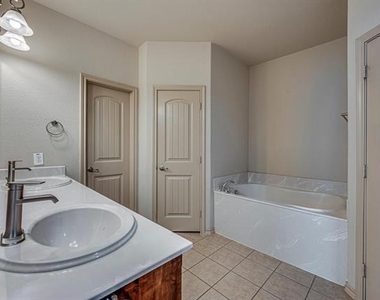 1114 Walter Stephenson Road - Photo Thumbnail 13
